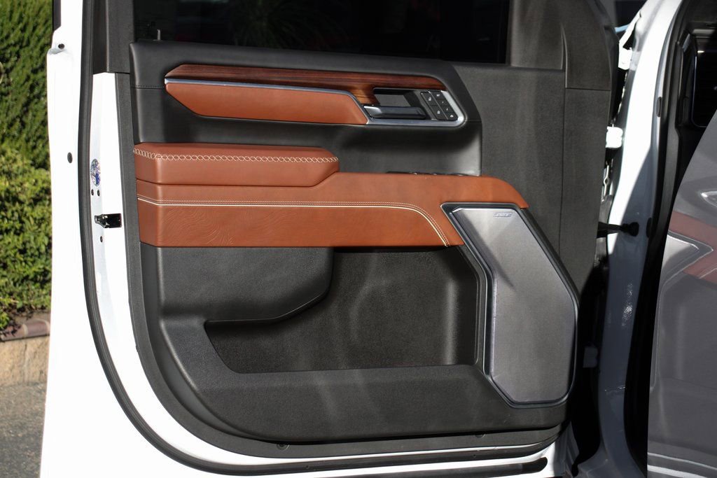 Used 2025 GMC Sierra 2500 Denali Ultimate image 19