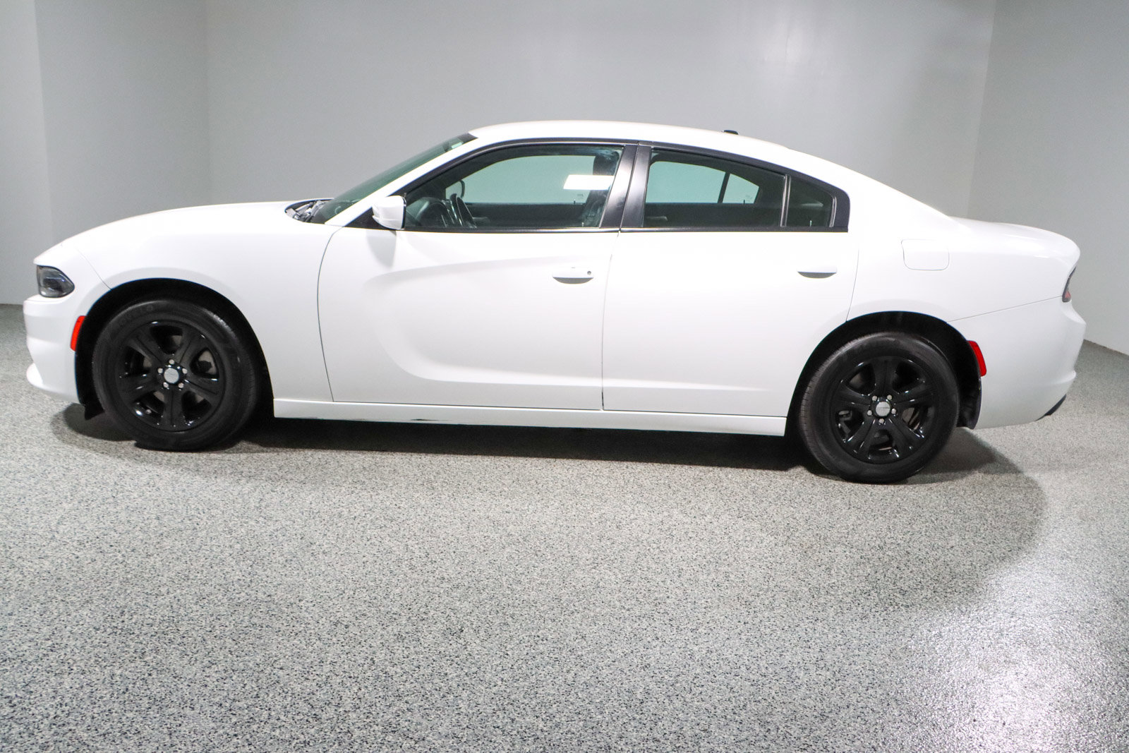 Used 2022 Dodge Charger SXT image 10