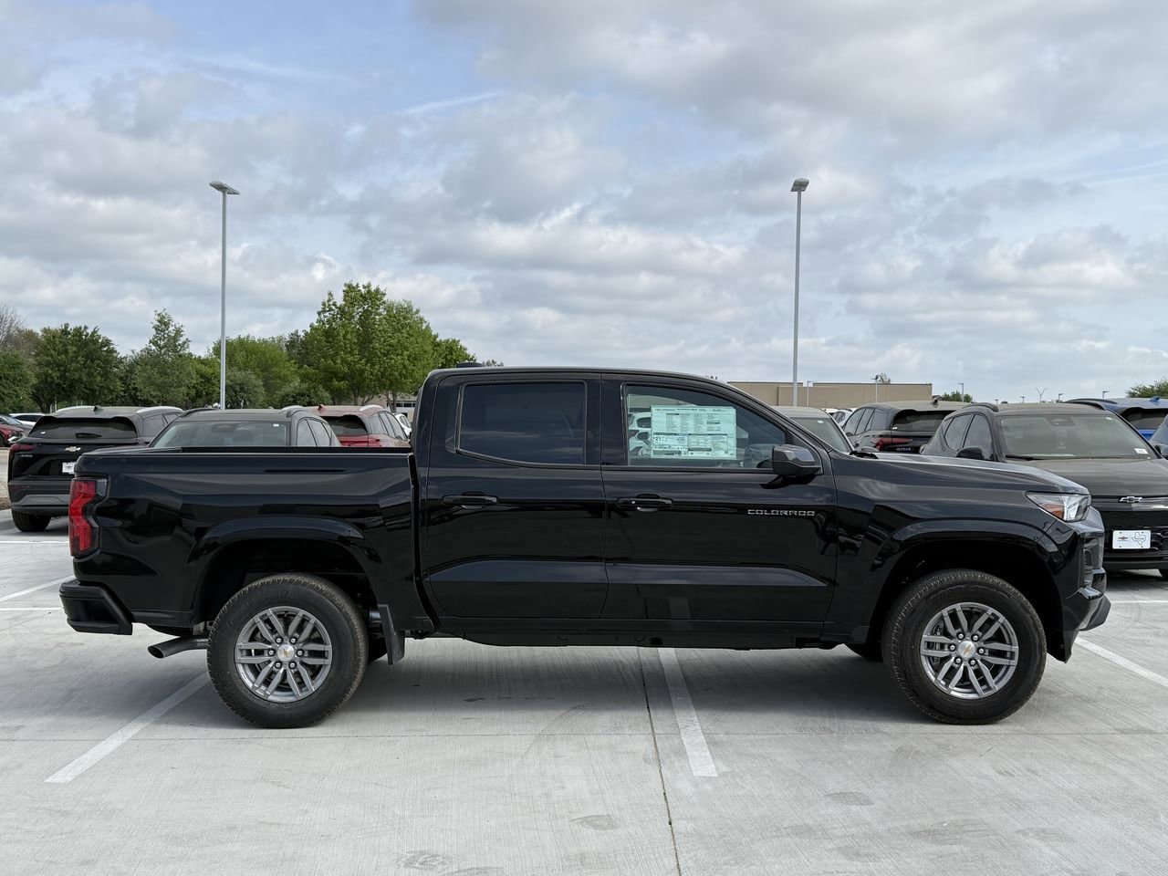 New 2026 Chevrolet Colorado LT image 3