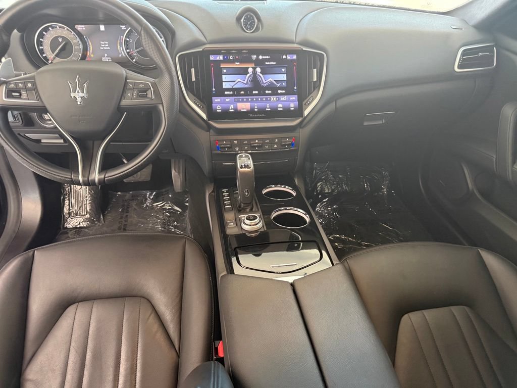 Certified 2023 Maserati Ghibli Modena RWD image 16
