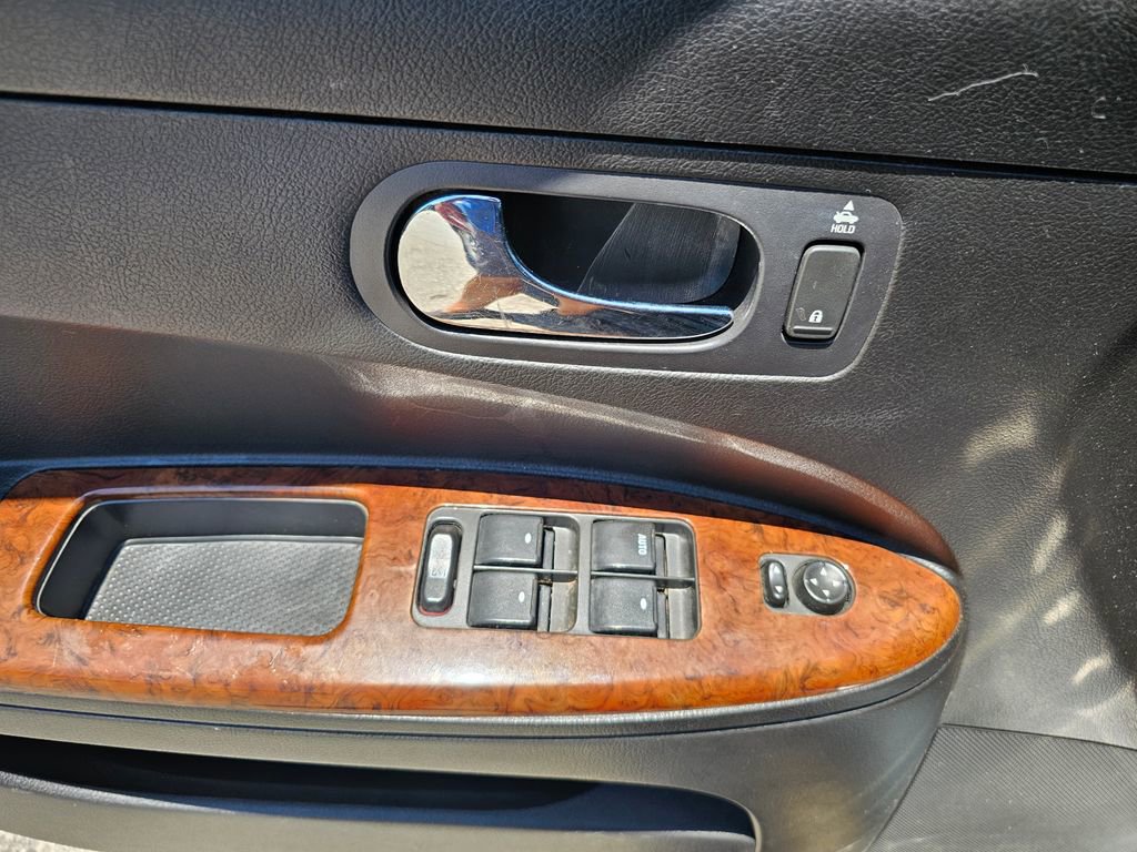 Used 2006 Buick LaCrosse CXL w/ Driver Confidence Package FWD image 12