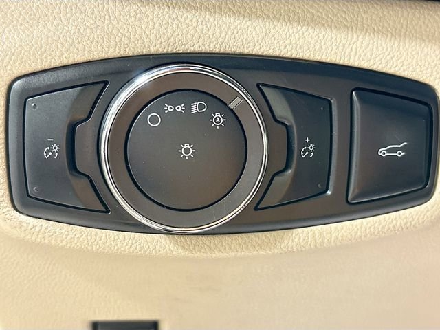 Used 2017 Lincoln MKC Reserve w/ Lincoln MKC Climate Package image 12