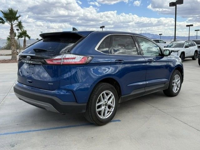 Used 2024 Ford Edge SEL image 4