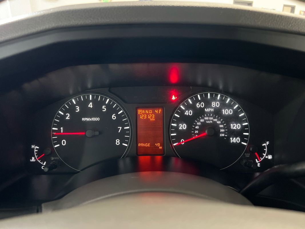 Used 2017 Nissan NV 3500 SV image 15