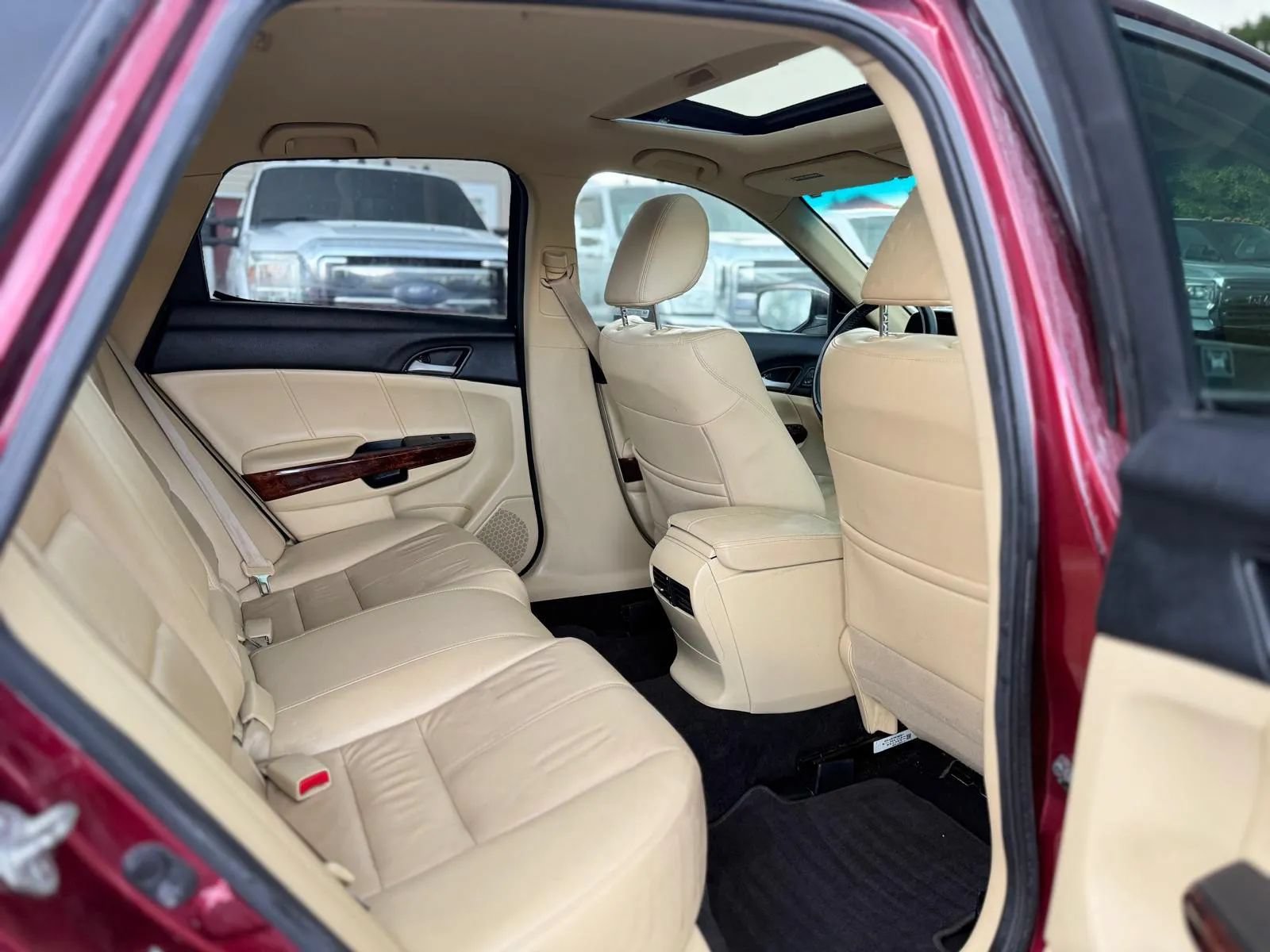 Used 2011 Honda Crosstour EX-L image 12