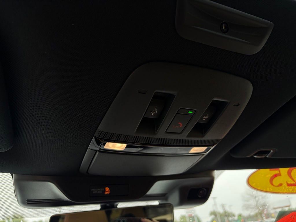 Certified 2025 Nissan Armada Platinum Reserve image 23