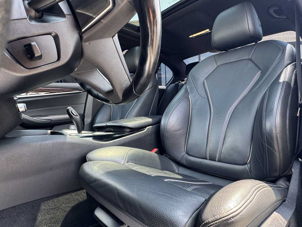 Used 2019 BMW 530i w/ Convenience Package RWD image 23