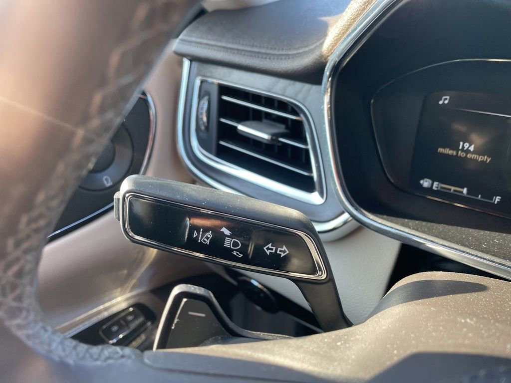 Used 2020 Lincoln Continental Standard w/ Premium Package image 20