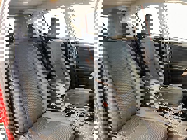 Used 2016 Toyota RAV4 LE image 11