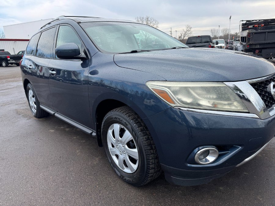 Used 2016 Nissan Pathfinder SV AWD/4WD image 12