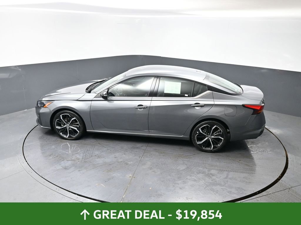 Used 2024 Nissan Altima 2.5 SR image 45