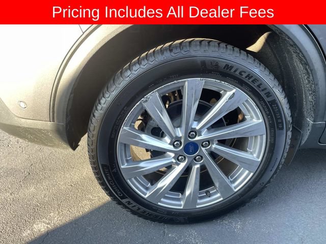Used 2022 Ford Escape Titanium w/ Titanium Elite Package AWD/4WD image 9