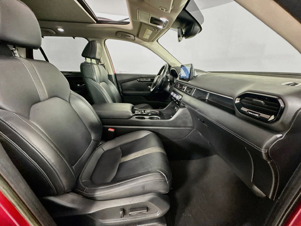 Used 2023 Honda Pilot Touring image 40