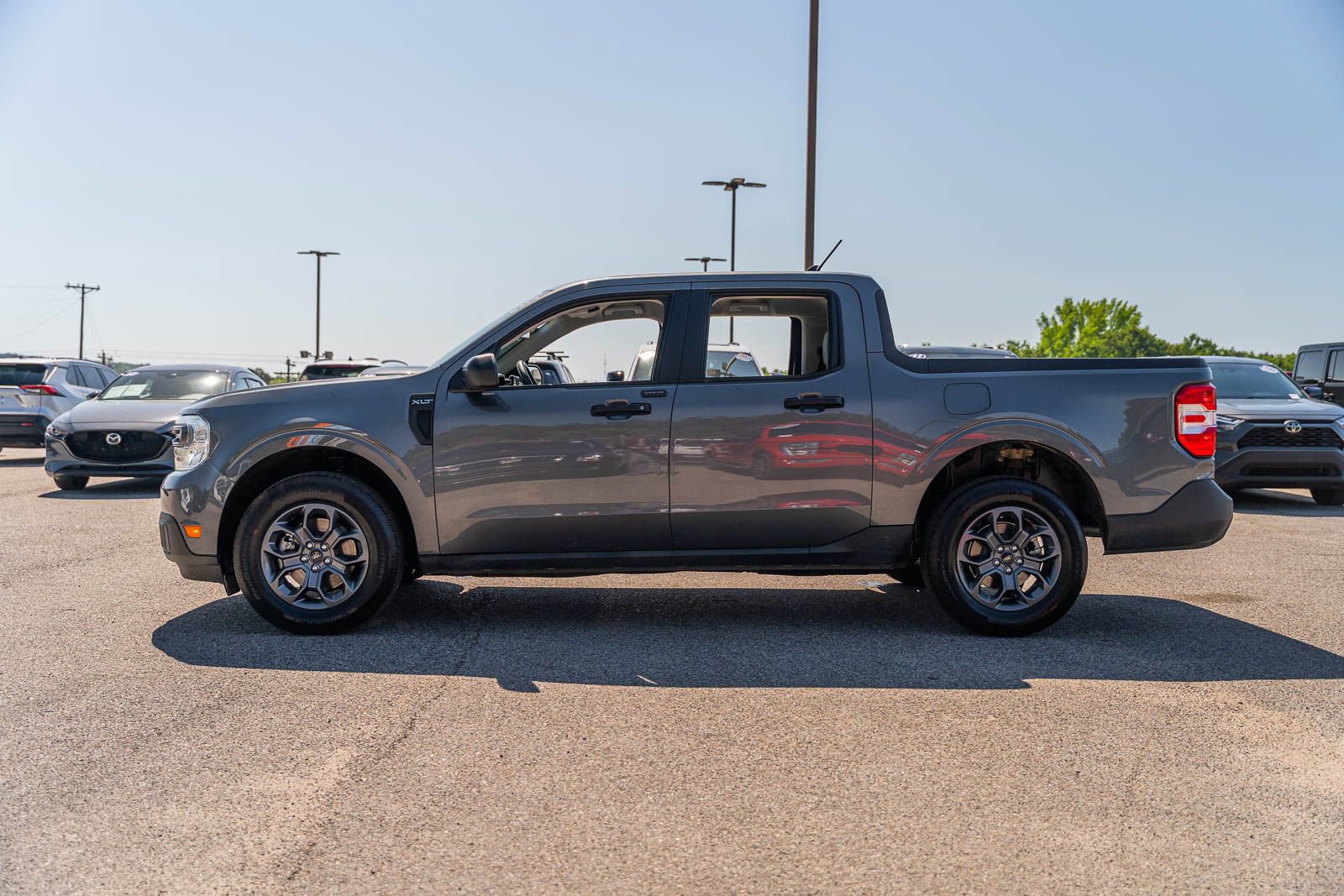 Certified 2024 Ford Maverick XLT image 4