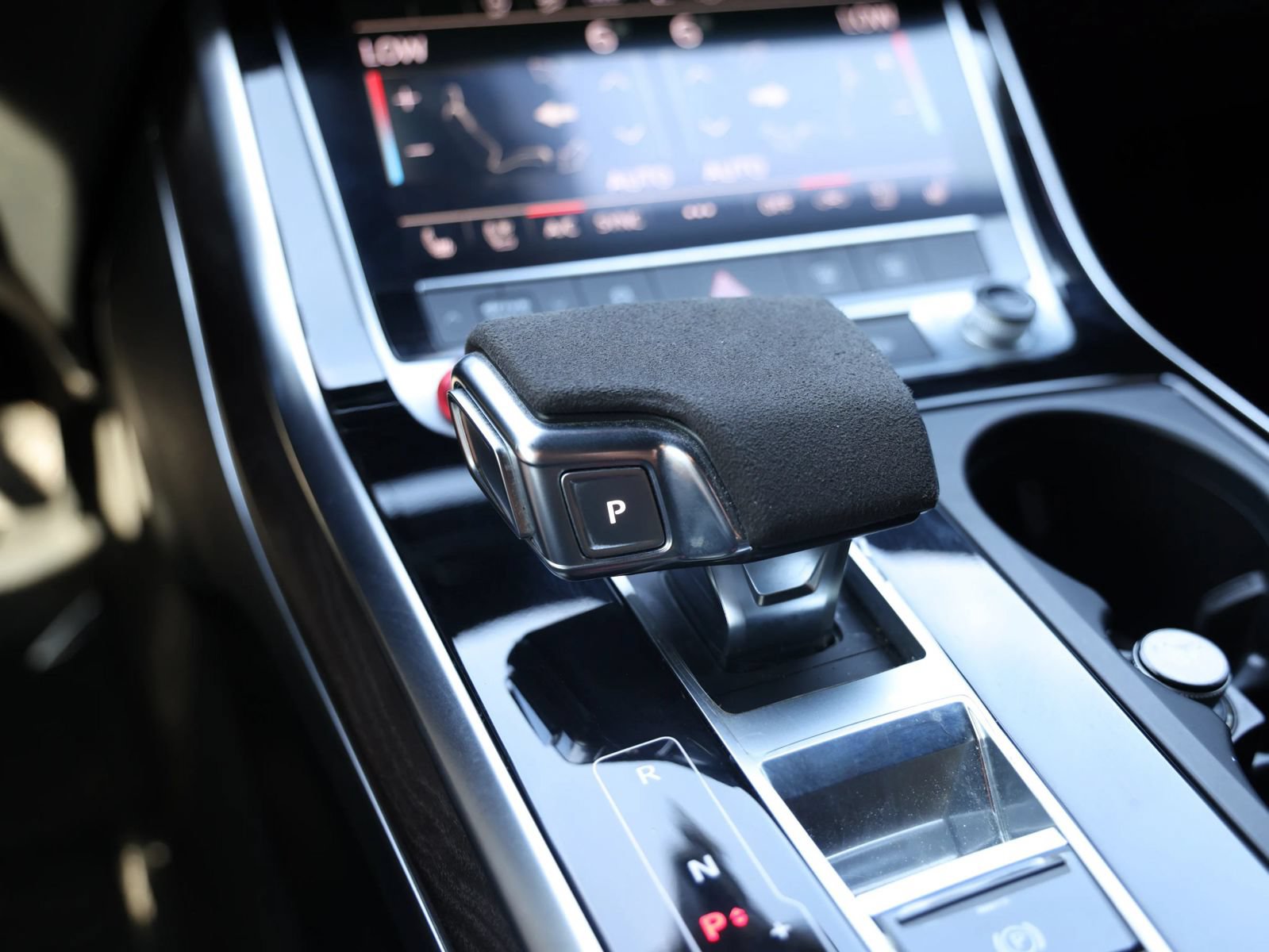 Used 2021 Audi Q8 Premium Plus w/ Premium Plus Package AWD/4WD image 21