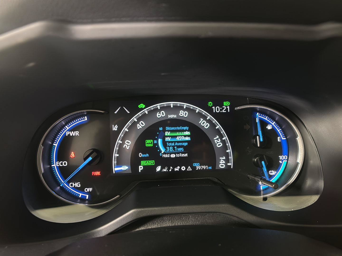 Used 2022 Toyota RAV4 XSE w/ Weather Package AWD/4WD image 3