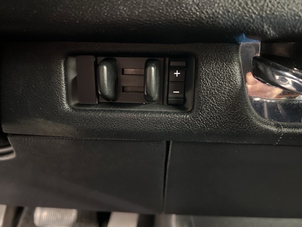 Used 2020 Lincoln Navigator L Reserve w/ Equipment Group 208A Reserve image 17