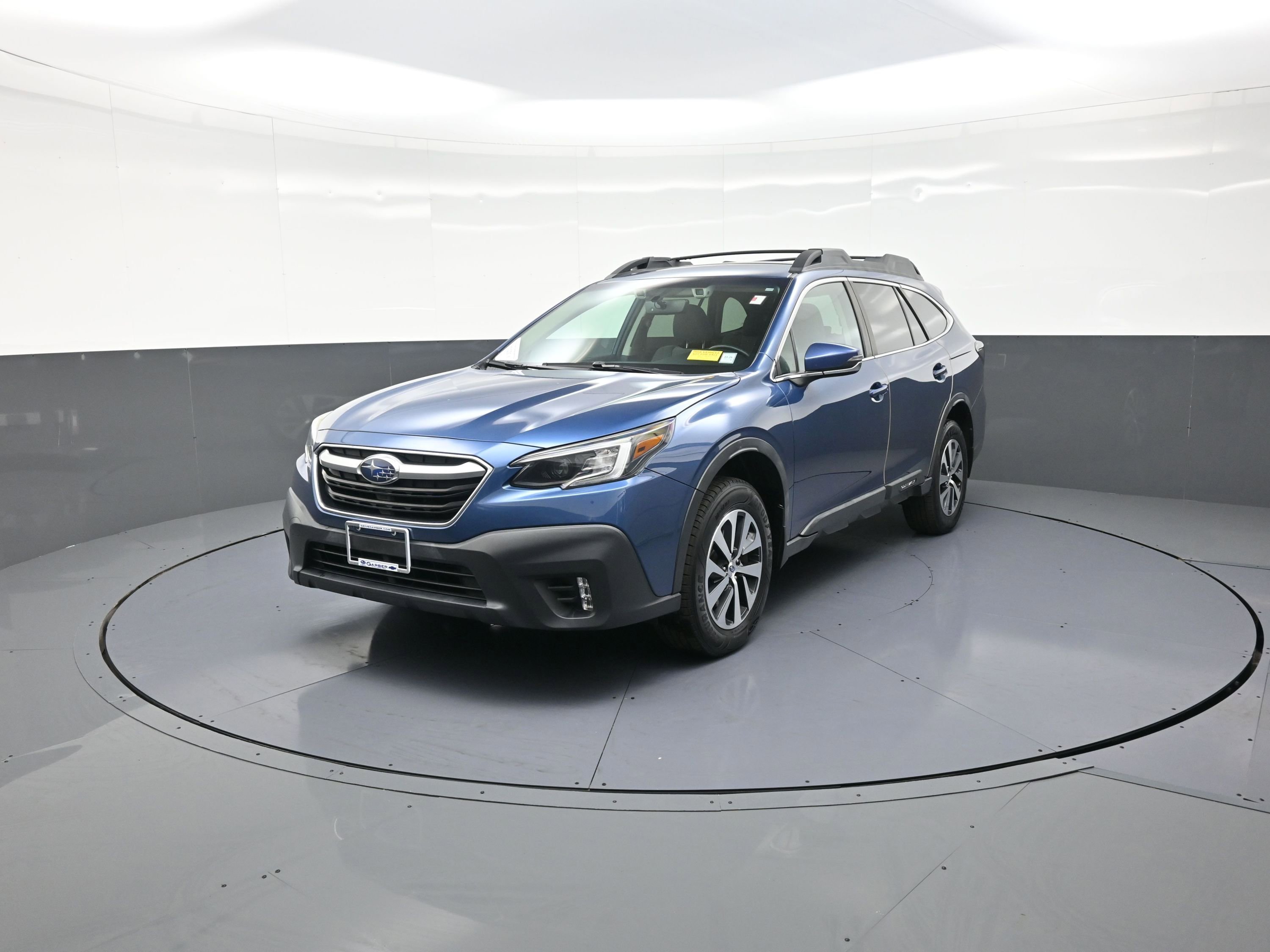 Used 2020 Subaru Outback Premium image 7