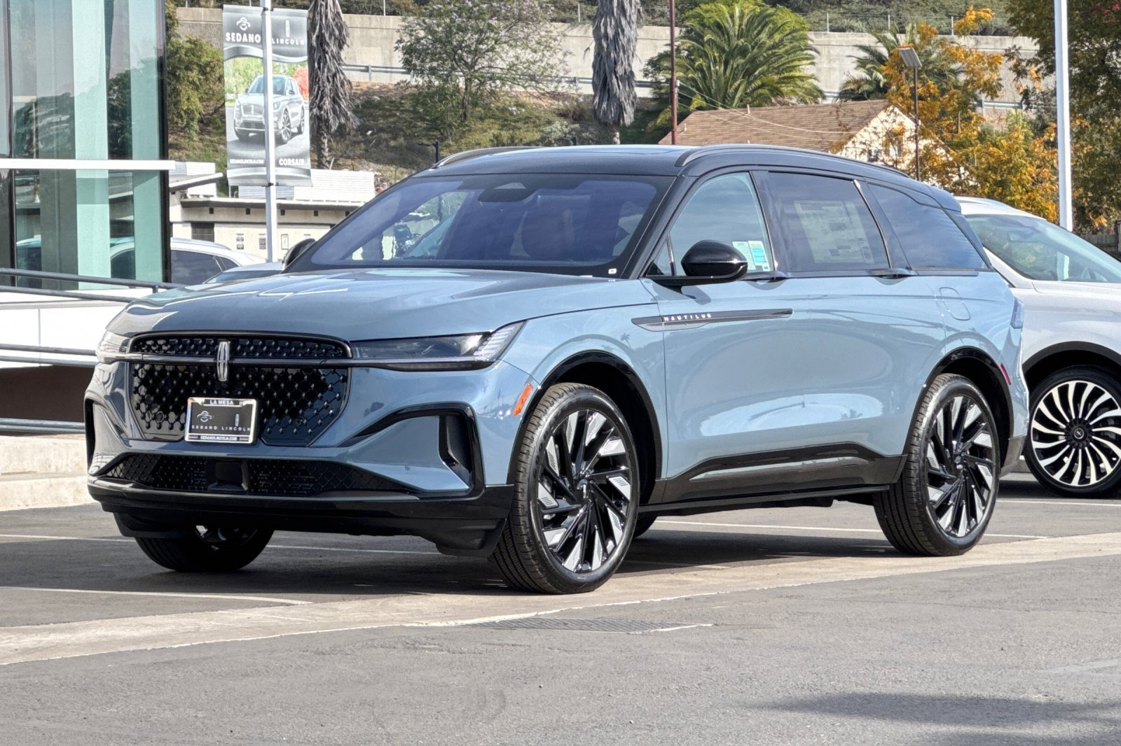 New 2026 Lincoln Nautilus Reserve w/ Jet Appearance Package image 7