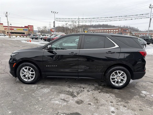 Used 2022 Chevrolet Equinox LT w/ Driver Convenience Package image 6