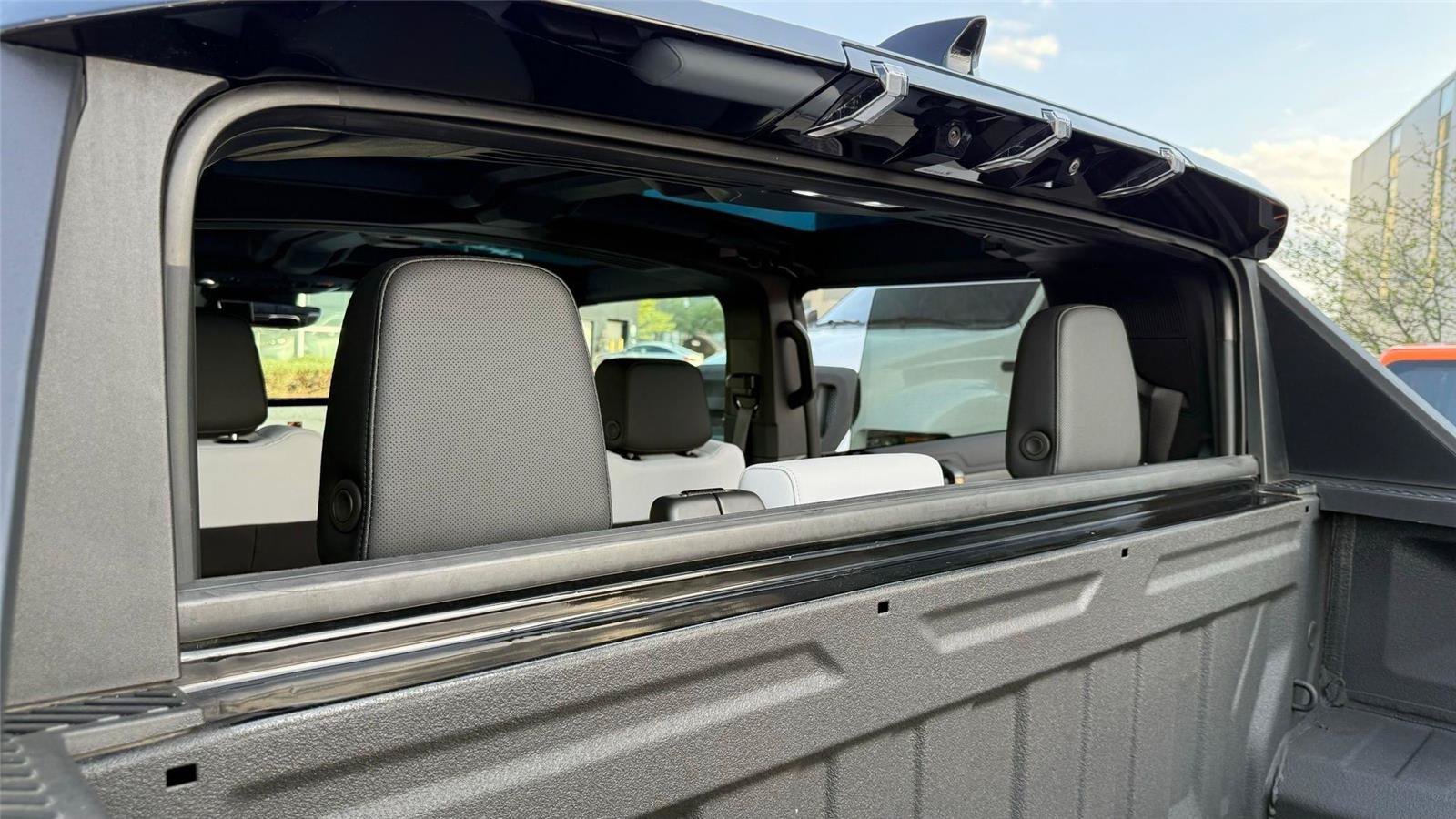 Used 2024 GMC Hummer EV 3X w/ Omega Edition AWD/4WD image 59