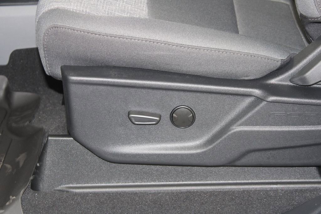 New 2026 Ford F250 XLT w/ XLT Premium Package image 23