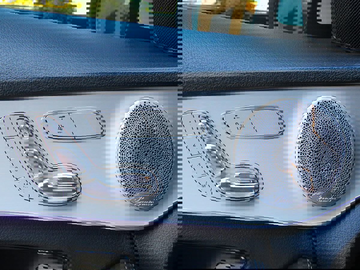 Used 2021 Mercedes-Benz C 300 Sedan image 21