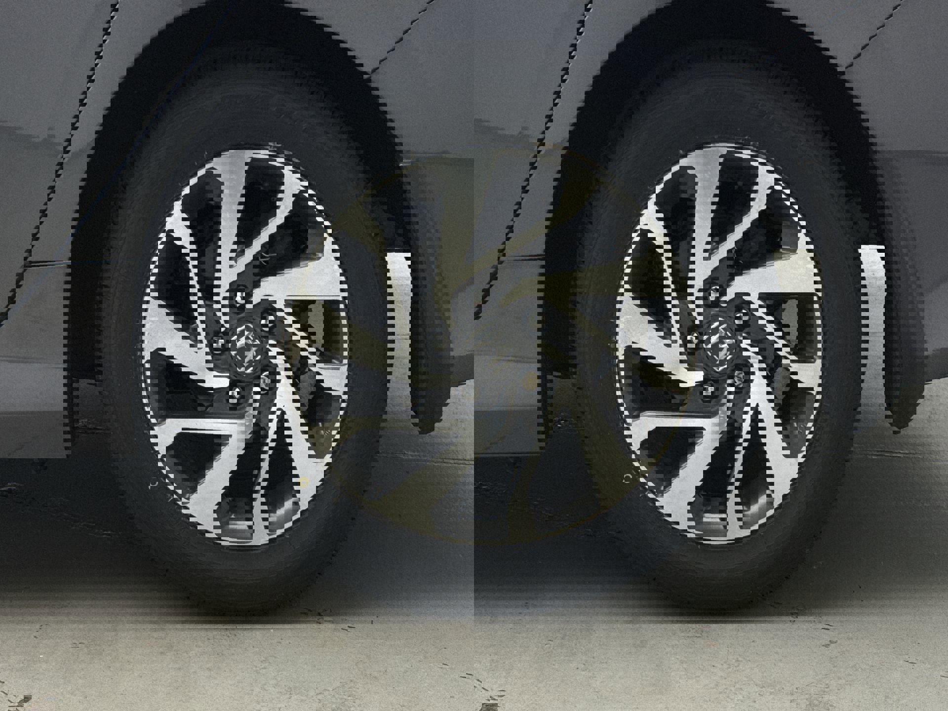 Used 2018 Honda Civic EX image 11