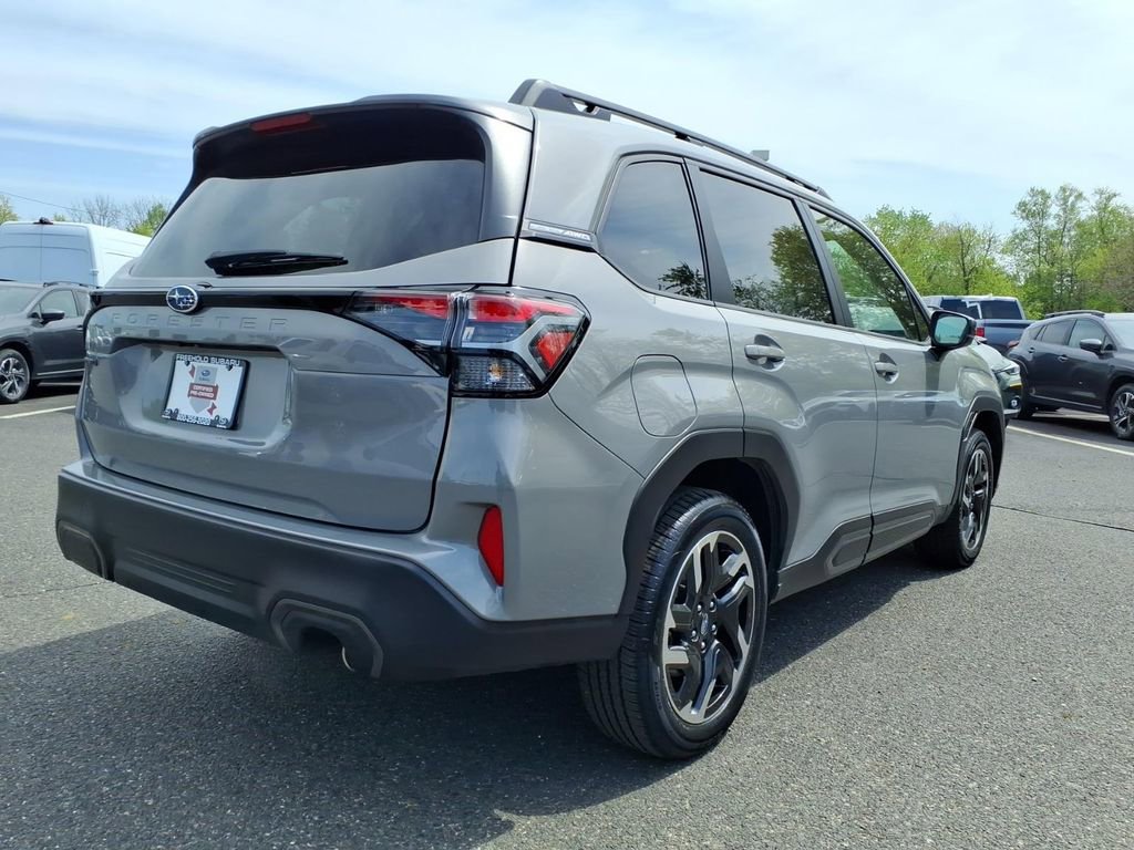 Certified 2025 Subaru Forester Limited AWD/4WD image 19