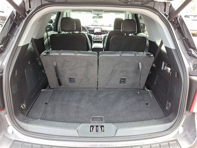 Used 2021 Ford Explorer XLT w/ Equipment Group 202A image 27