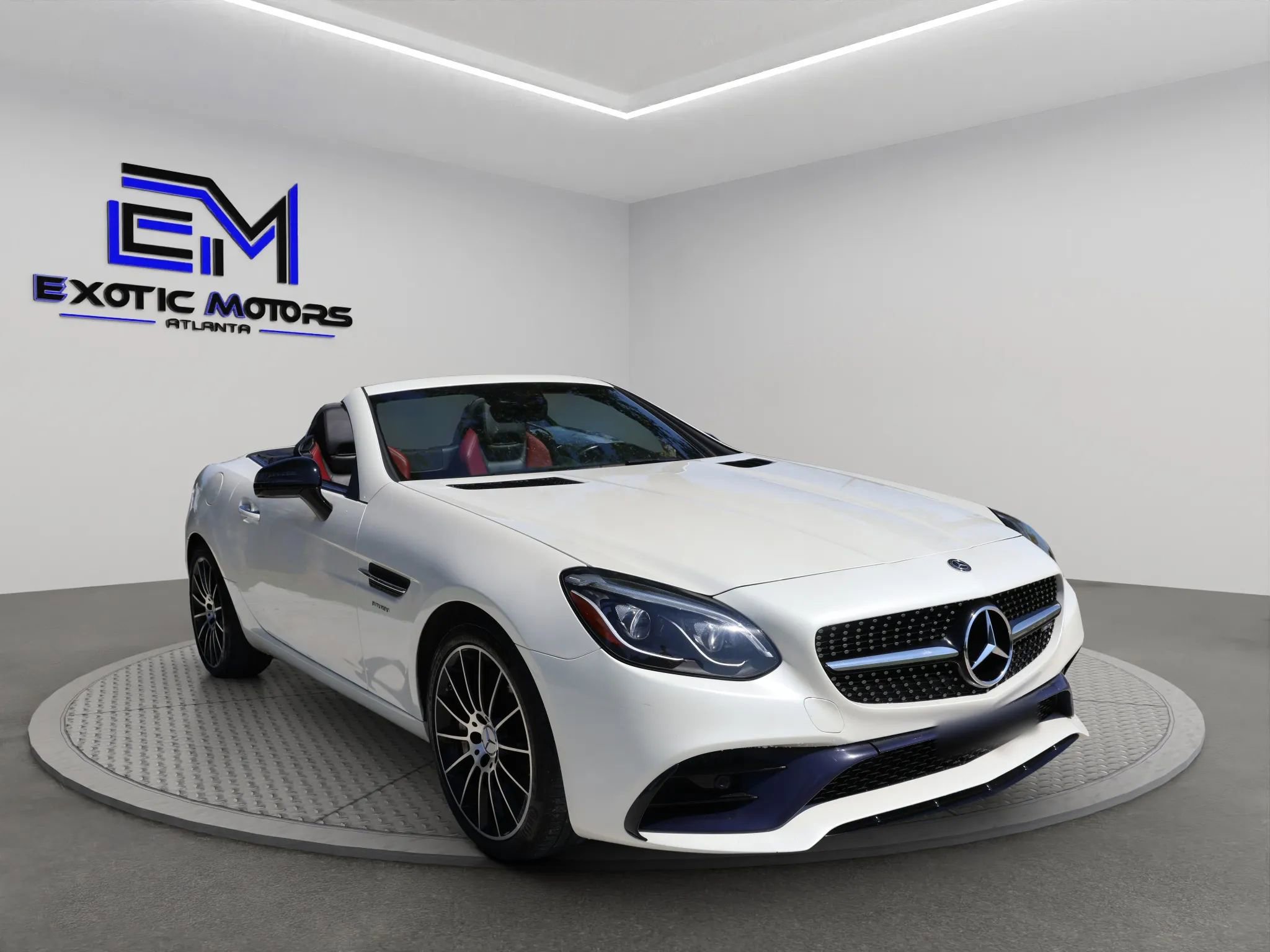 Used 2018 Mercedes-Benz SLC 43 AMG SLC 43 AMG Roadster 2D image 4