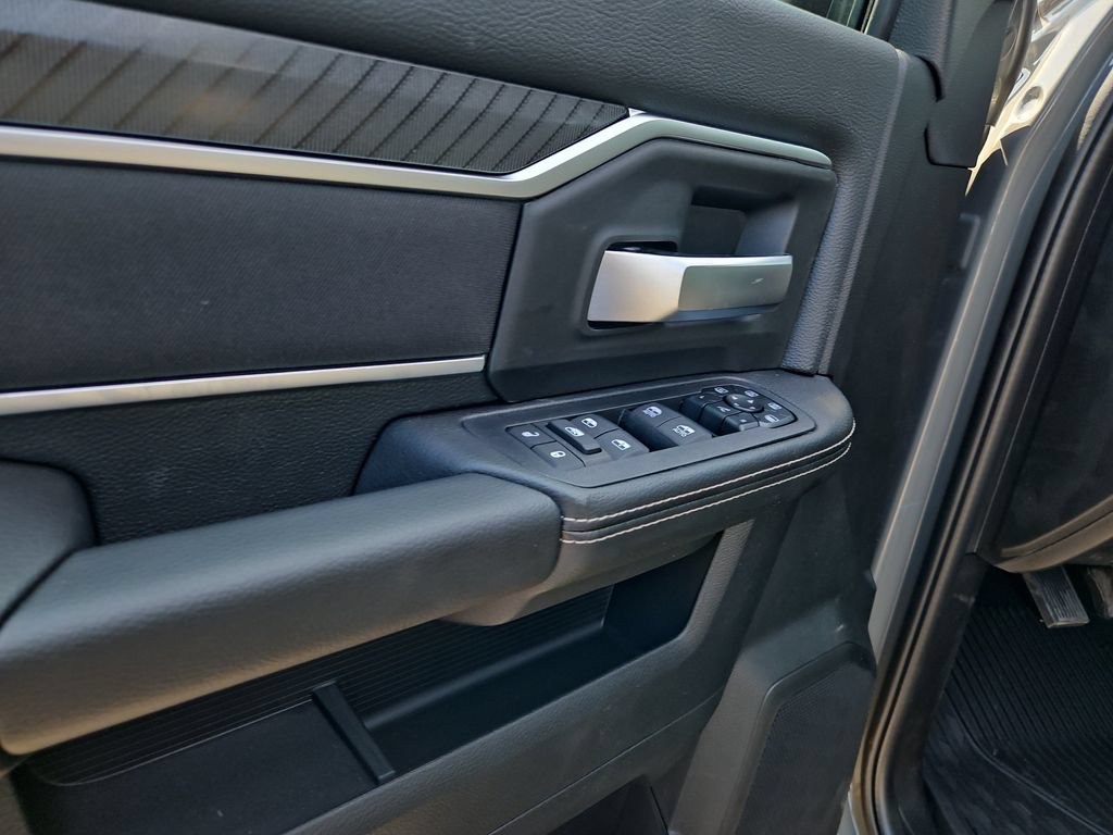 New 2027 RAM 3500 Big Horn AWD/4WD image 20