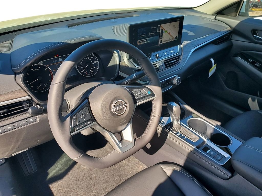 New 2025 Nissan Altima 2.5 SL FWD image 17
