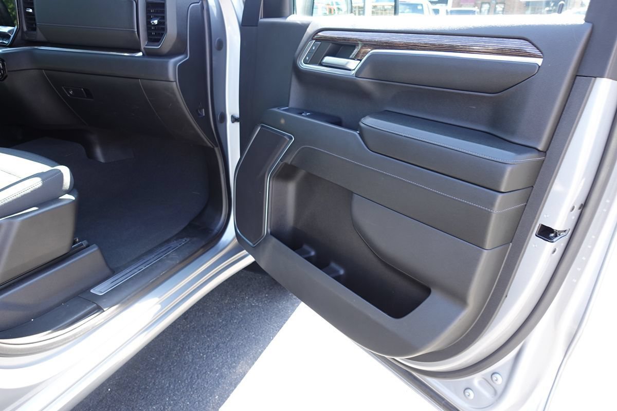 Used 2023 GMC Sierra 1500 Elevation AWD/4WD image 32