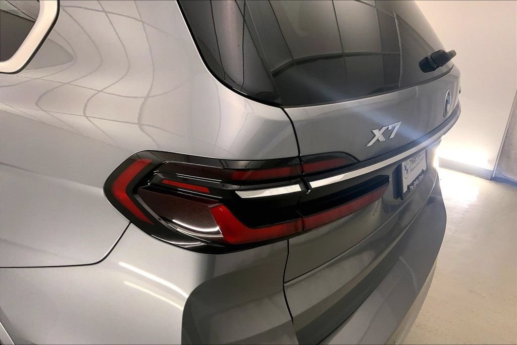 Certified 2026 BMW X7 xDrive40i AWD/4WD image 28