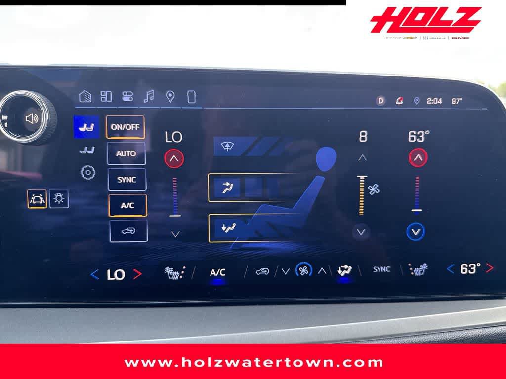 Certified 2025 Chevrolet Traverse LT AWD/4WD image 16