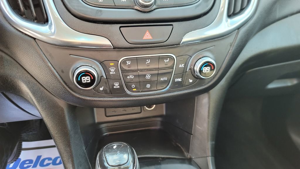 Used 2020 Chevrolet Equinox LT w/ Sport Edition image 22