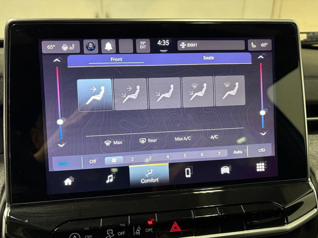 Used 2023 Jeep Compass Latitude w/ Convenience Group AWD/4WD image 18
