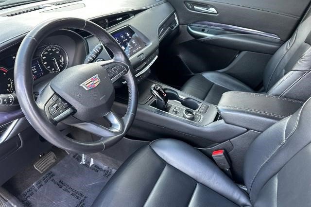 Certified 2023 Cadillac XT4 Luxury w/ Cold Weather Package image 11