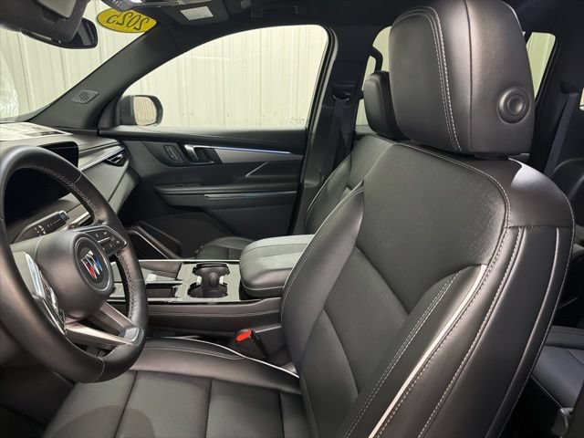 Used 2025 Buick Enclave Preferred AWD/4WD image 10