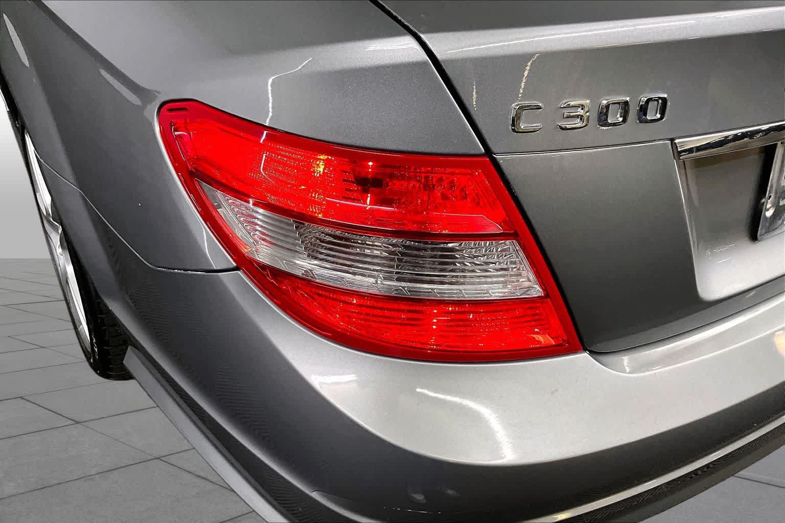 Used 2011 Mercedes-Benz C 300 4MATIC Sedan image 28