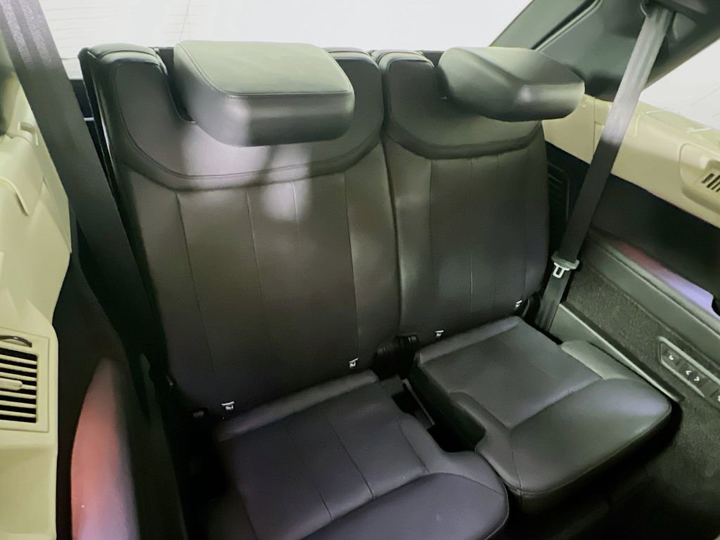 Used 2022 Land Rover Range Rover Long Wheelbase SE image 29