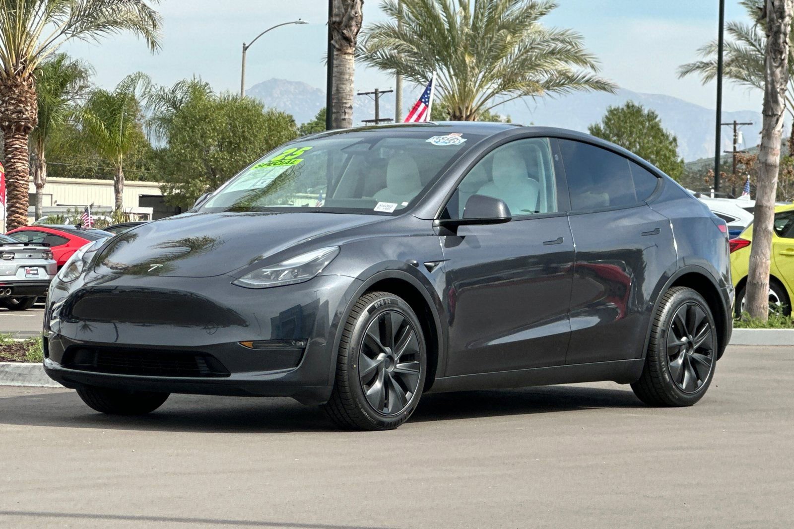 Used 2025 Tesla Model Y Long Range image 8