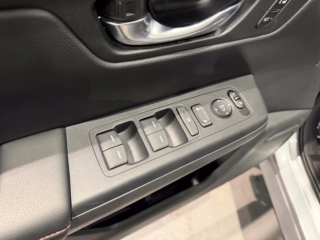 Used 2026 Honda CR-V Sport-L image 29