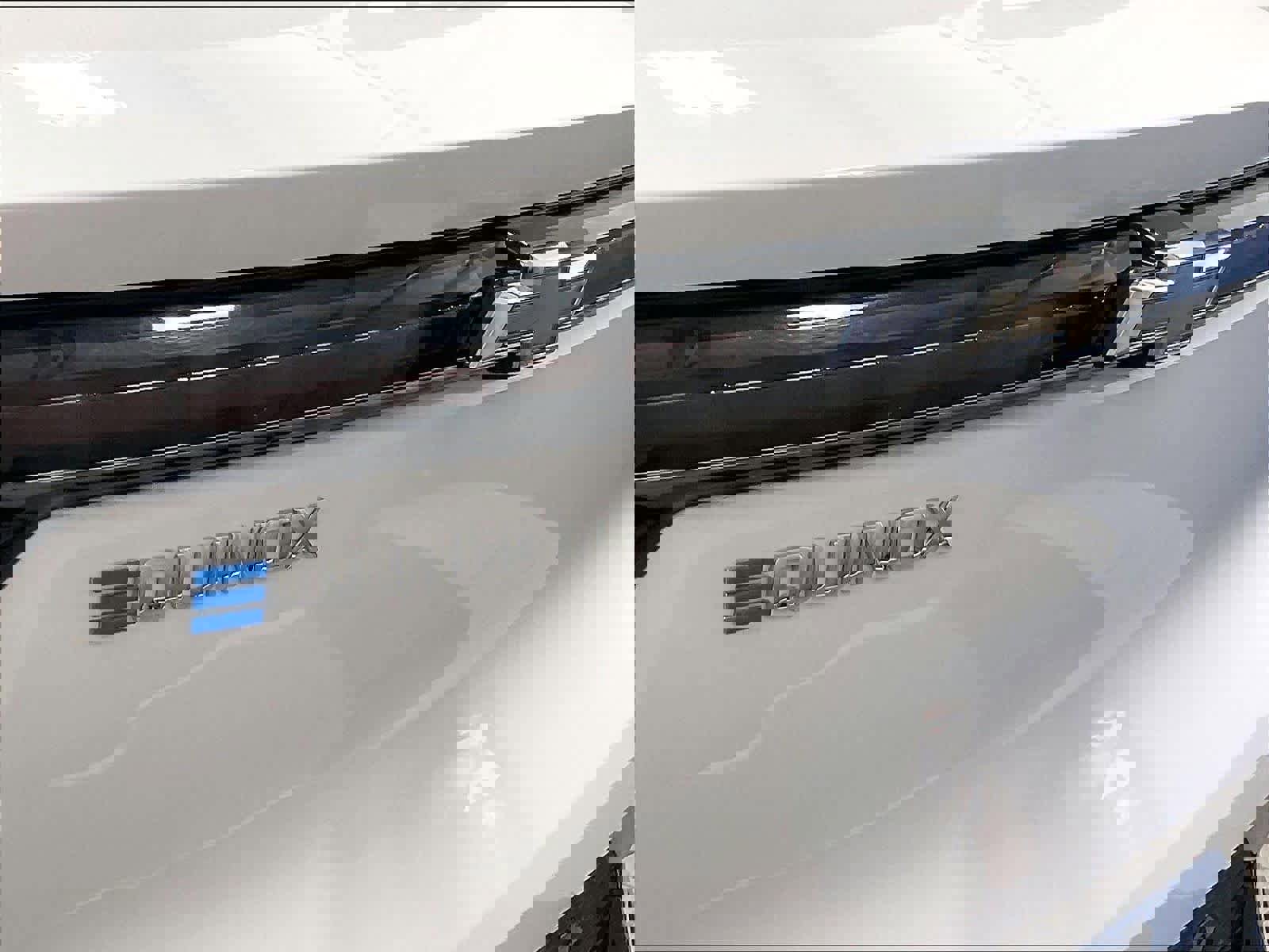 Used 2025 Chevrolet Equinox EV LT image 28