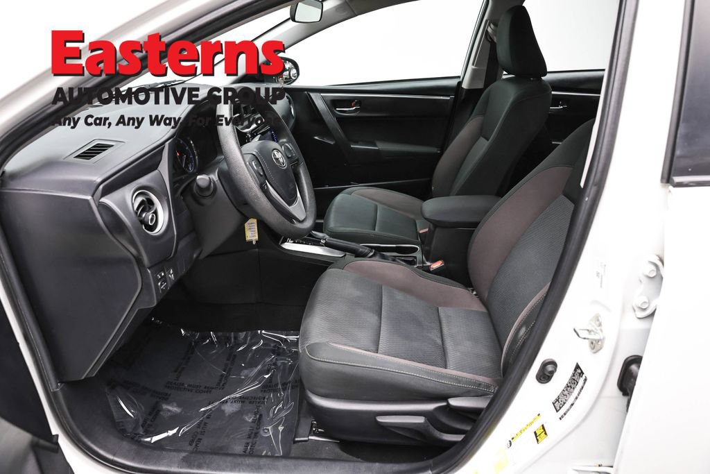 Used 2019 Toyota Corolla LE FWD image 14