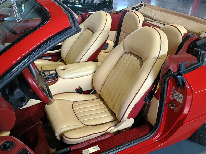 Used 1997 Aston Martin DB7 Volante RWD image 14