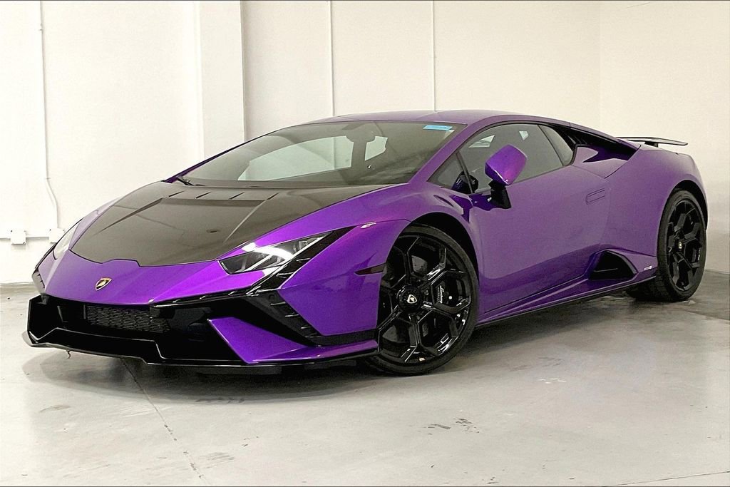 Used 2024 Lamborghini Huracan Tecnica image 3