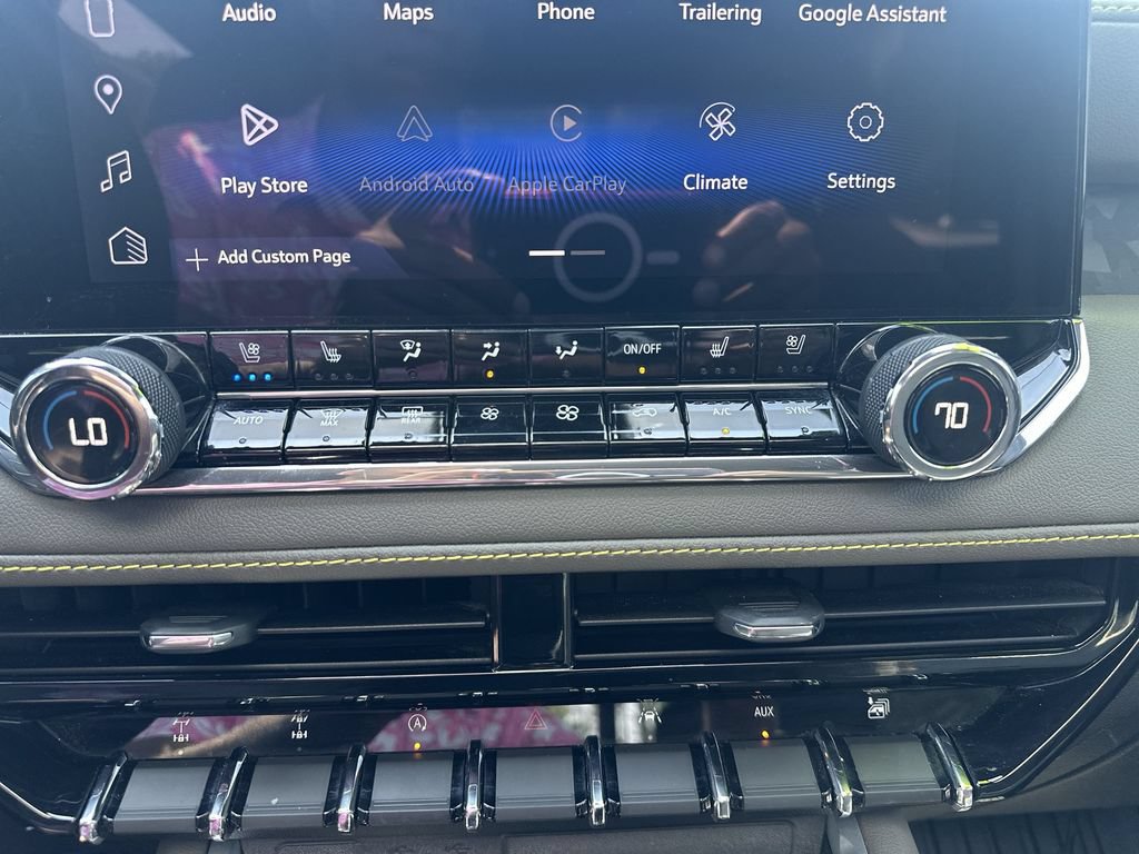 Used 2023 Chevrolet Colorado ZR2 w/ ZR2 Convenience Package III AWD/4WD image 29