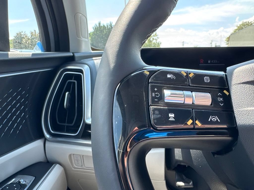 New 2026 Kia Sorento S w/ S Panoramic Sunroof Package AWD/4WD image 17